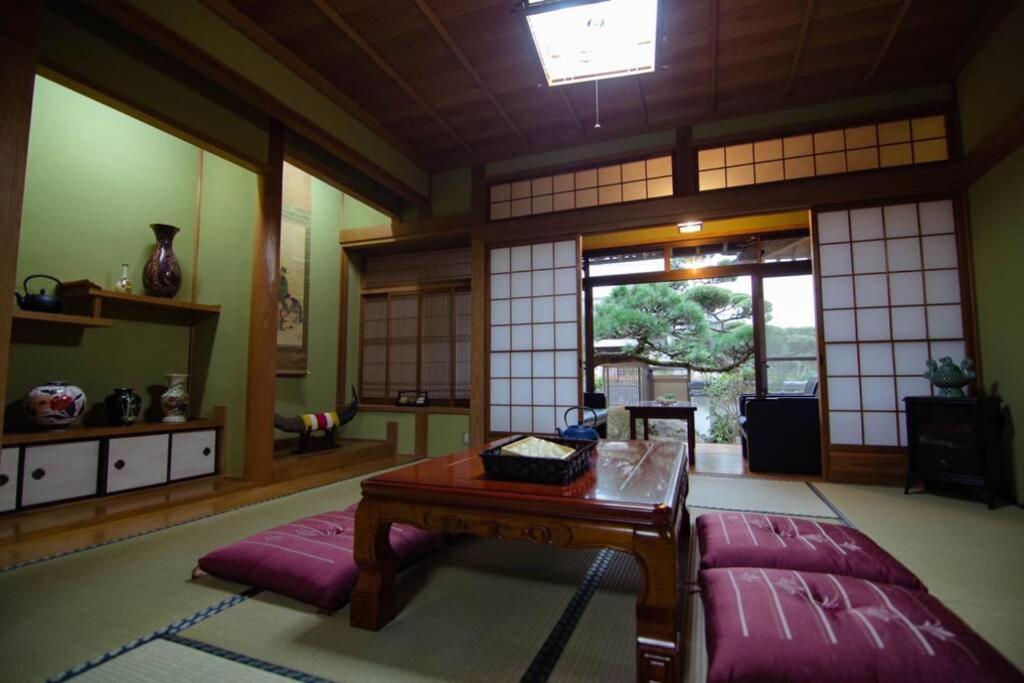 太宰苑 - Dazaien Traditional Japanese Houses Dazaifu Zewnętrze zdjęcie